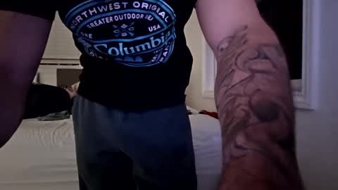 Snapshot of cappinrc8 chatting on 4, 12, 2025 cappinrc8 online show from 4, 12, 2025