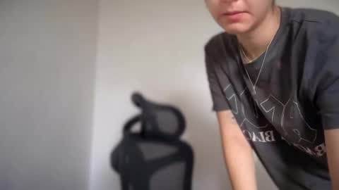 Snapshot of cappuccinokiss chatting on 15, 9, 2025 Emma online show from 15, 9, 2025