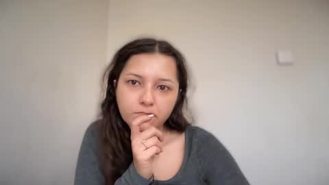 Snapshot of cappuccinokiss chatting on 6, 11, 2025 Emma online show from 6, 11, 2025