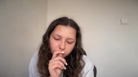 Snapshot of cappuccinokiss chatting on 17, 11, 2025 Emma online show from 17, 11, 2025