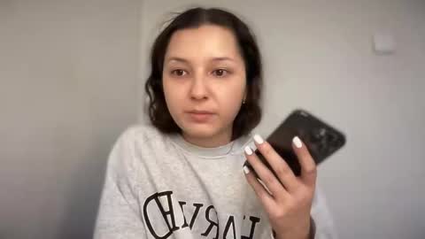 Snapshot of cappuccinokiss chatting on 19, 11, 2025 Emma online show from 19, 11, 2025