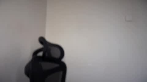 Snapshot of cappuccinokiss chatting on 3, 12, 2025 Emma online show from 3, 12, 2025