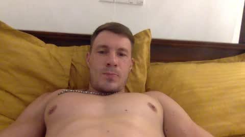 Snapshot of capt_oliver chatting on 6, 12, 2024 follow my twitter  online show from 6, 12, 2024