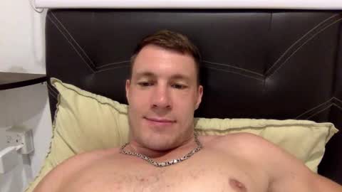 Snapshot of capt_oliver chatting on 17, 1, 2025 follow my twitter  online show from 17, 1, 2025