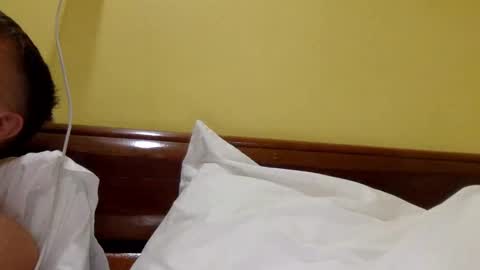 Snapshot of capt_oliver chatting on 30, 1, 2025 follow my twitter  online show from 30, 1, 2025