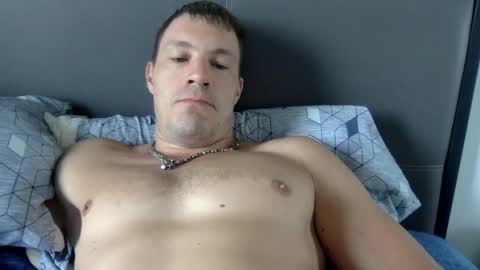 Snapshot of capt_oliver chatting on 7, 3, 2025 follow my twitter  online show from 7, 3, 2025