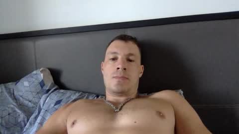 Snapshot of capt_oliver chatting on 12, 3, 2025 follow my twitter  online show from 12, 3, 2025