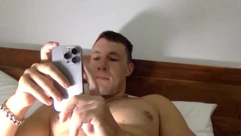 Snapshot of capt_oliver chatting on 30, 9, 2025 follow my twitter  online show from 30, 9, 2025