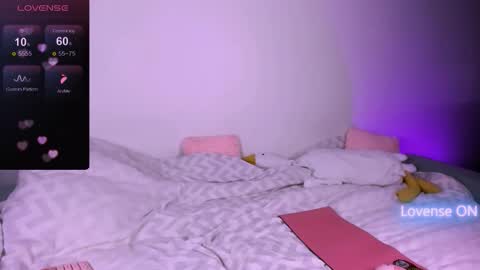 CaraDelfie online show from 15, 12, 2025