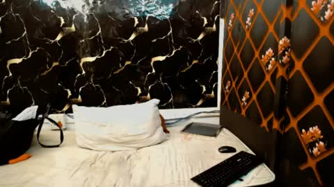 Snapshot of caramelminxx_ chatting on 10, 7, 2026 caramelminxx_ online show from 10, 7, 2026