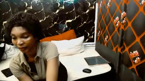 Snapshot of caramelminxx_ chatting on 14, 7, 2026 caramelminxx_ online show from 14, 7, 2026