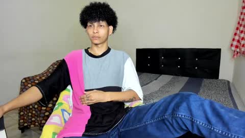 Carlos and Cristian  online show from 22, 2, 2025