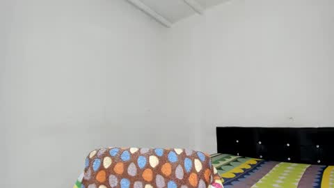 Carlos and Cristian  online show from 27, 2, 2025