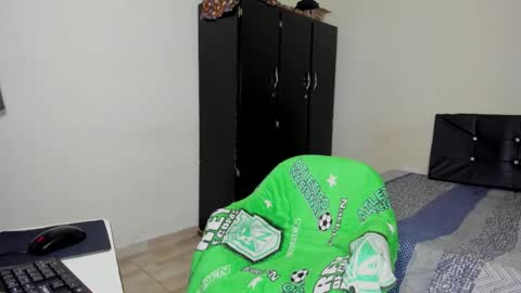 Carlos and Cristian  online show from 22, 10, 2025