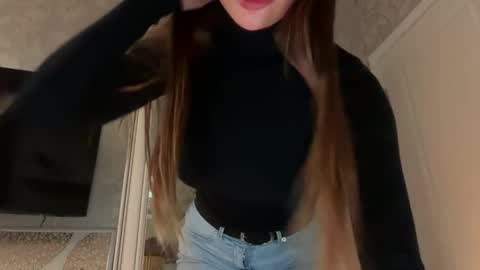 Snapshot of caressysiren chatting on 10, 5, 2026 caressysiren online show from 10, 5, 2026