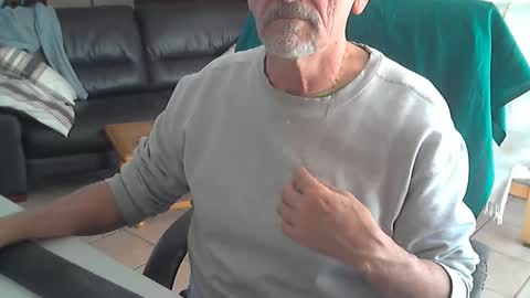 Snapshot of cargo69 chatting on 2, 3, 2025 cargo69 online show from 2, 3, 2025