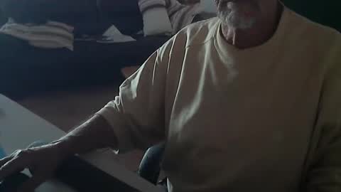 Snapshot of cargo69 chatting on 18, 10, 2025 cargo69 online show from 18, 10, 2025