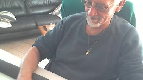 Snapshot of cargo69 chatting on 30, 4, 2026 cargo69 online show from 30, 4, 2026