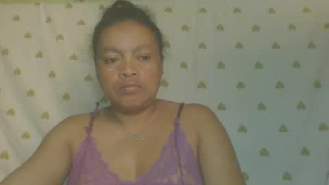 Snapshot of carinesexy69 chatting on 30, 6, 2026 carinesexy69 online show from 30, 6, 2026
