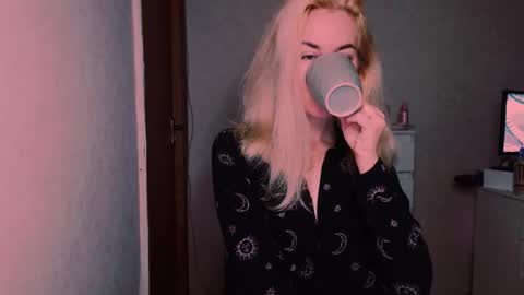 Carin online show from 6, 10, 2025