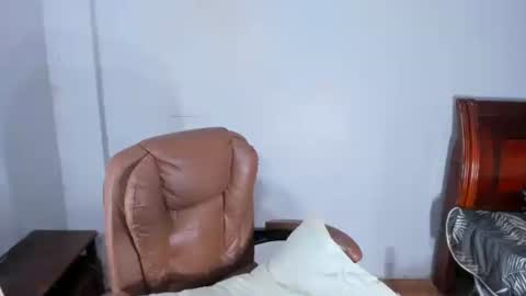 Snapshot of carla_bigcock09 chatting on 28, 3, 2026 carla_bigcock09 online show from 28, 3, 2026