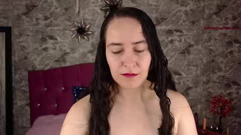 Carla naugthy  online show from 9, 12, 2024