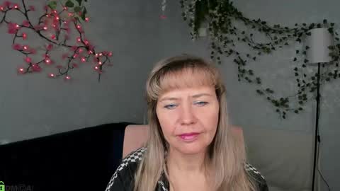 Carla Vogue online show from 1, 12, 2025