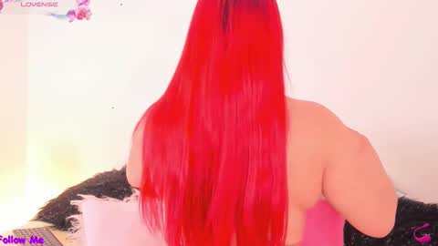 Snapshot of carla_wet18 chatting on 14, 11, 2025 Carla Wet18 online show from 14, 11, 2025