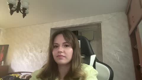 Snapshot of carlaclaybourne chatting on 23, 4, 2026 Lesly online show from 23, 4, 2026