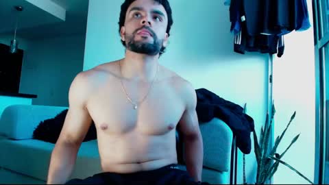 Snapshot of carlbadams96 chatting on 22, 5, 2026 sebasfit online show from 22, 5, 2026