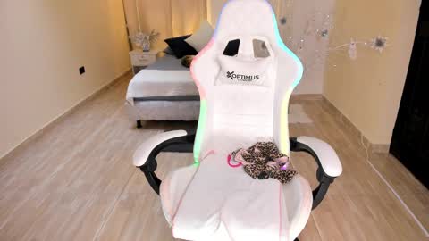 Alejandra online show from 14, 12, 2024