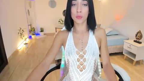 Snapshot of carleewinter chatting on 22, 6, 2026 Alejandra online show from 22, 6, 2026