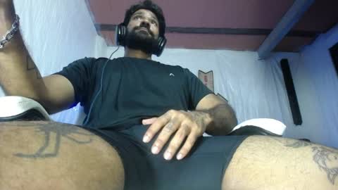 carlo yates  thx for help me to reach 100 thumps up online show from 30, 5, 2026