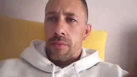 Snapshot of carlosrm440882 chatting on 23, 4, 2026 carlosrm440882 online show from 23, 4, 2026