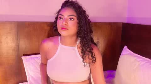 Carly Monroe  online show from 27, 10, 2025