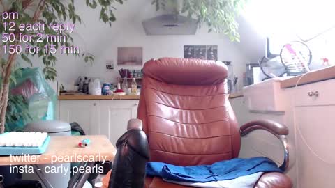 Carly Pearls online show from 20, 1, 2025