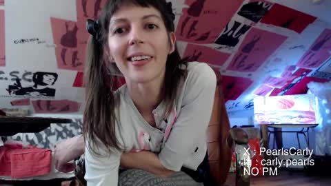 Snapshot of carlypearls chatting on 7, 1, 2026 Carly Pearls online show from 7, 1, 2026