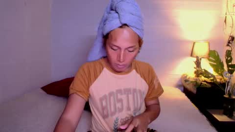 Snapshot of carmella_romance chatting on 18, 11, 2025 Carmella online show from 18, 11, 2025