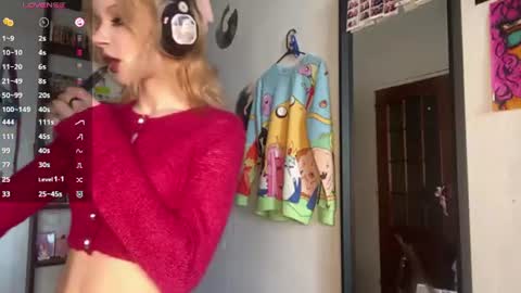 Snapshot of carmenlavelli chatting on 10, 7, 2026 Elina online show from 10, 7, 2026