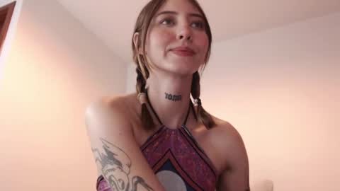 Snapshot of carmennrusso chatting on 31, 1, 2025 carmennrusso online show from 31, 1, 2025