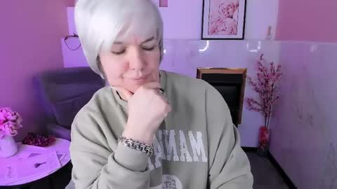 Carmen online show from 10, 4, 2026