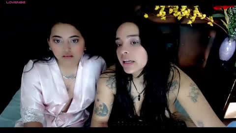 Carolaine01 online show from 13, 2, 2025