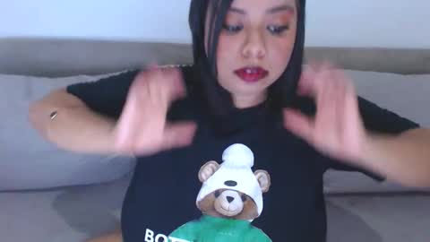 Snapshot of carolaing77 chatting on 4, 4, 2026 Caroling online show from 4, 4, 2026