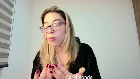 Snapshot of carolblonde chatting on 21, 2, 2025 Char online show from 21, 2, 2025