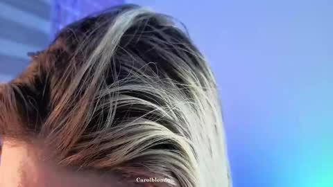 Snapshot of carolblonde chatting on 23, 11, 2025 Char online show from 23, 11, 2025