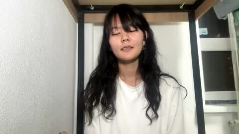 Snapshot of carolfreer chatting on 6, 11, 2025 Kim online show from 6, 11, 2025