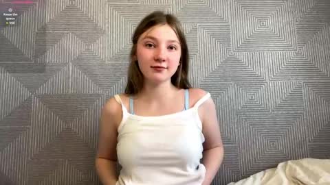 Snapshot of carolfreer chatting on 21, 4, 2026 Kim online show from 21, 4, 2026