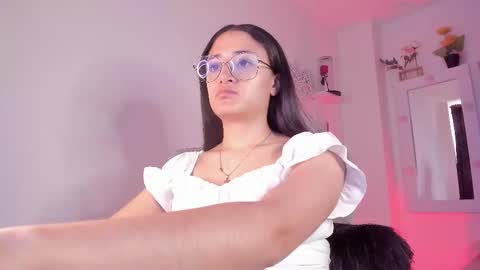 Caroline online show from 15, 9, 2025