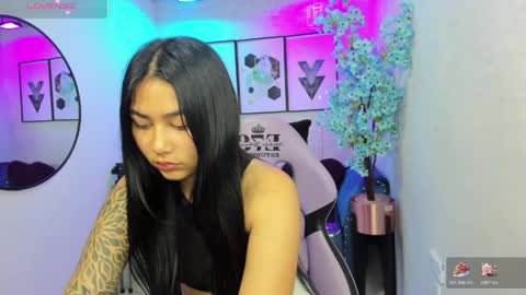 Snapshot of carolina_cherry chatting on 6, 6, 2026 CAROLINA. online show from 6, 6, 2026