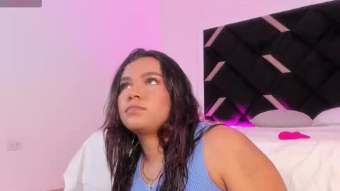 carolina_evannss online show from 24, 3, 2026